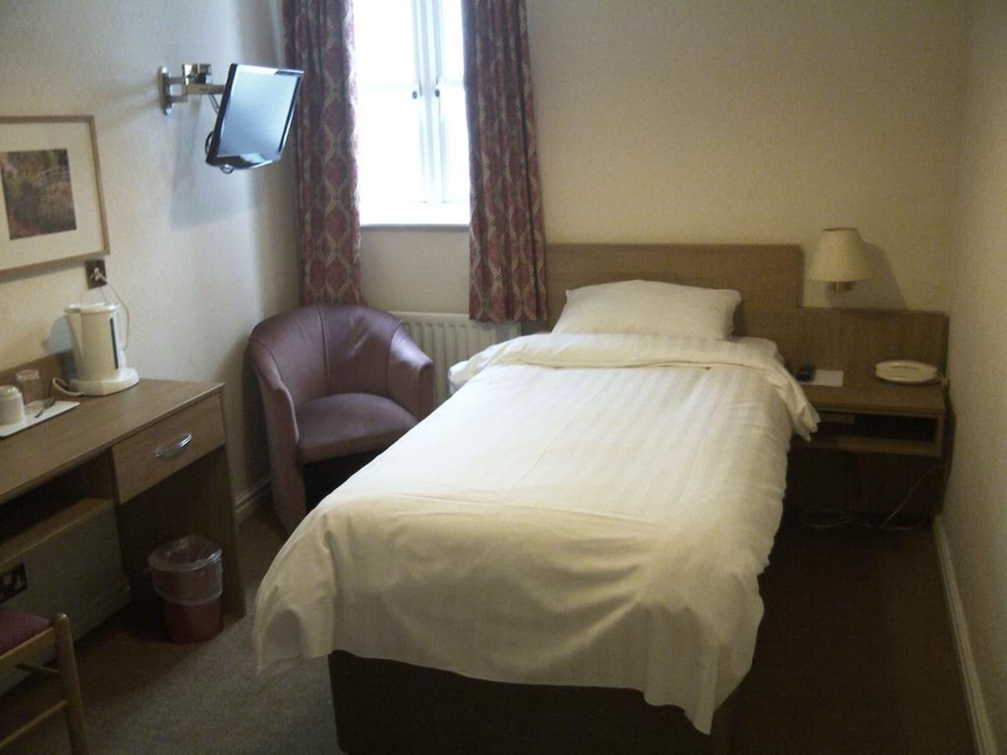 פטרבורו The Queensgate Hotel מראה חיצוני תמונה