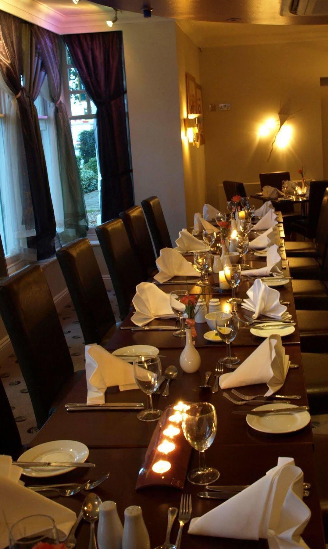 פטרבורו The Queensgate Hotel מראה חיצוני תמונה