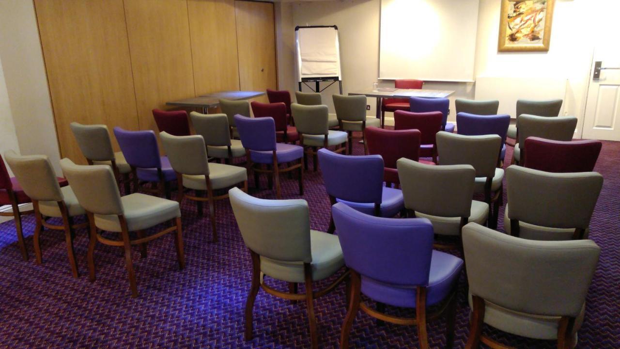 פטרבורו The Queensgate Hotel מראה חיצוני תמונה
