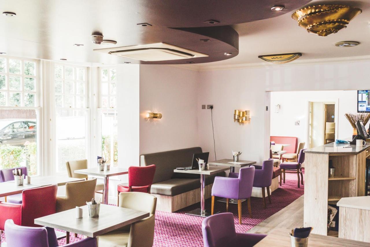 פטרבורו The Queensgate Hotel מראה חיצוני תמונה